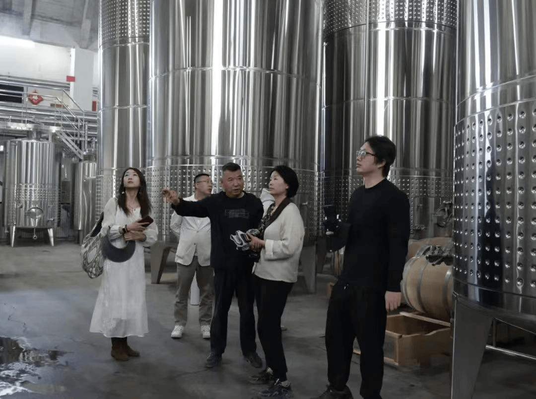 伊犁河谷顶级多样风土之行九游会J95天4夜一场(图2) 伊犁河谷顶级多样风土之行九游会J95天4夜一场(图2)