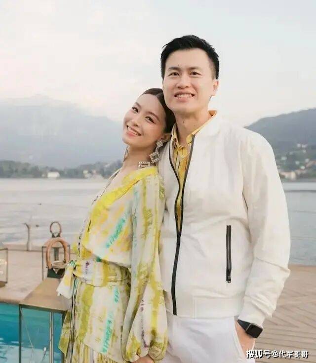 36岁文咏珊官宣产子男粉丝们又要哭了九游会真人游戏第一品牌嫁入豪门6年后(图9)