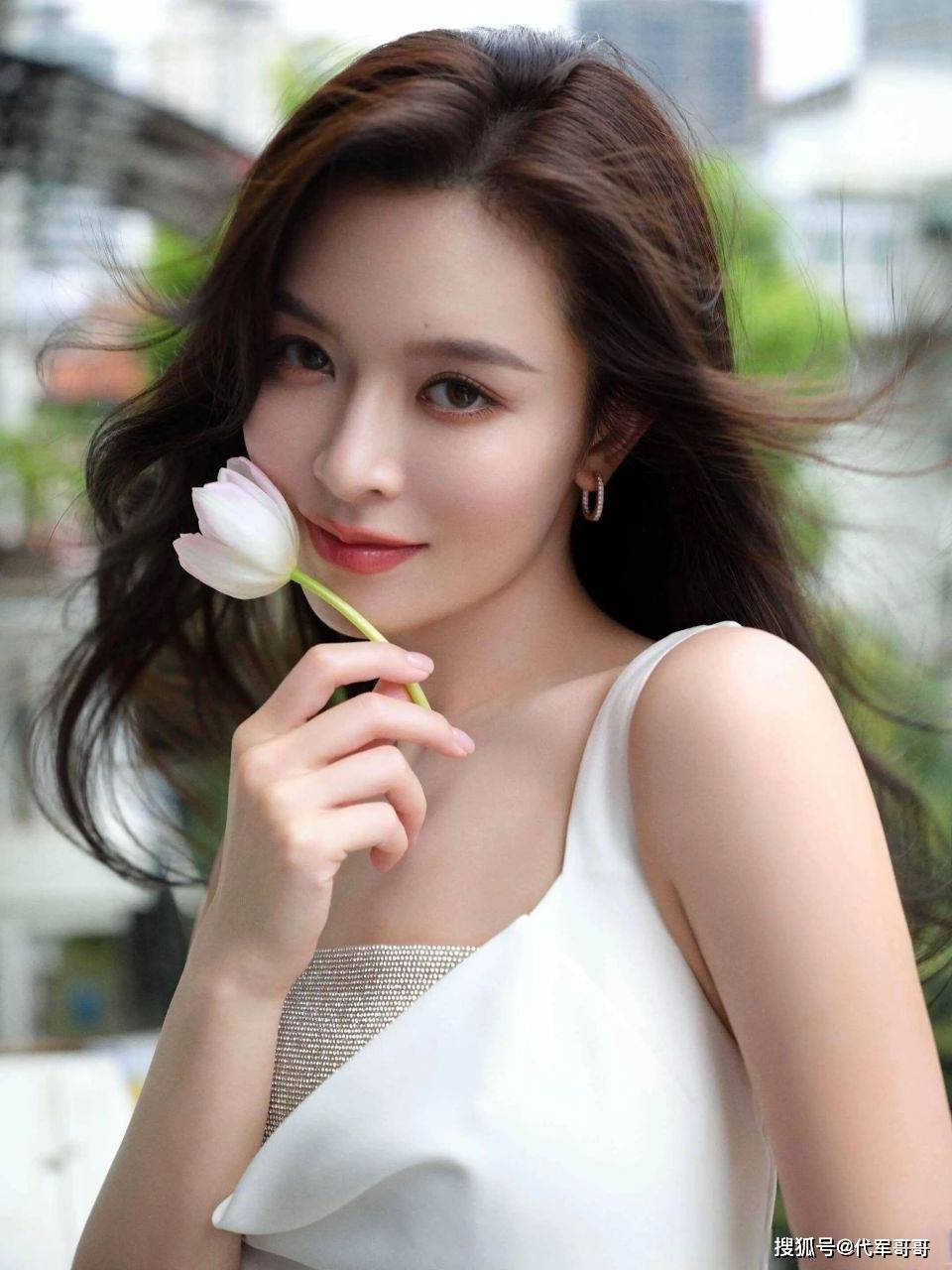 36岁文咏珊官宣产子男粉丝们又要哭了九游会真人游戏第一品牌嫁入豪门6年后(图10)