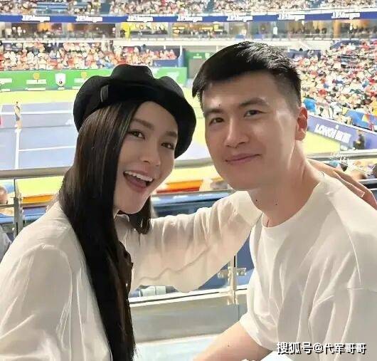 36岁文咏珊官宣产子男粉丝们又要哭了九游会真人游戏第一品牌嫁入豪门6年后(图11)